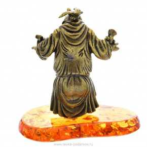 Статуэтка с янтарем "Добрый монах" (коньячный), фотография 0. Интернет-магазин ЛАВКА ПОДАРКОВ