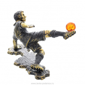 Статуэтка с янтарем "Футболист №3" (коньячный), фотография 0. Интернет-магазин ЛАВКА ПОДАРКОВ