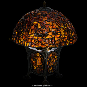 Настольная лампа из янтаря и бронзы. Высота 50 см, фотография 0. Интернет-магазин ЛАВКА ПОДАРКОВ