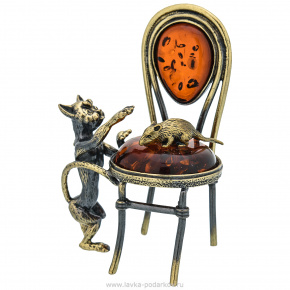Статуэтка с янтарем "Кот и мышка на стуле", фотография 0. Интернет-магазин ЛАВКА ПОДАРКОВ
