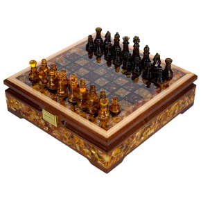 Шахматный ларец с инкрустацией и фигурами из янтаря 28х28 см, фотография 0. Интернет-магазин ЛАВКА ПОДАРКОВ