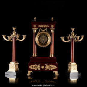 Настольные часы с двумя подсвечниками "Лики времени", фотография 0. Интернет-магазин ЛАВКА ПОДАРКОВ