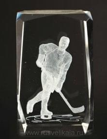   Лазерная графика Куб "Хоккеист" 5*8см