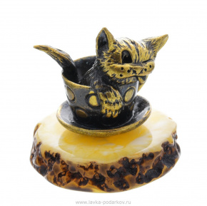 Статуэтка с янтарем "Кот в чашке" (белый), фотография 0. Интернет-магазин ЛАВКА ПОДАРКОВ
