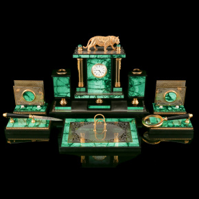 Настольный набор из малахита с позолотой "Тигр". Златоуст, фотография 0. Интернет-магазин ЛАВКА ПОДАРКОВ