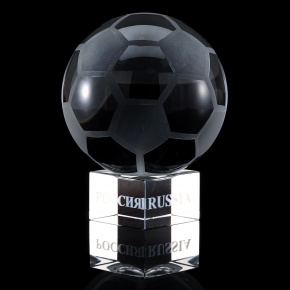 Лазерная графика "Футбольный мяч" на подставке, фотография 0. Интернет-магазин ЛАВКА ПОДАРКОВ