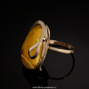 Кольцо с янтарем (серебро 925*) 6.36 гр., фотография 0. Интернет-магазин ЛАВКА ПОДАРКОВ