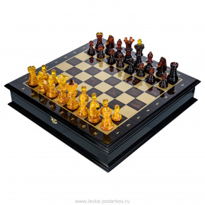 Шахматный ларец с янтарными фигурами 48х48 см, фотография 0. Интернет-магазин ЛАВКА ПОДАРКОВ