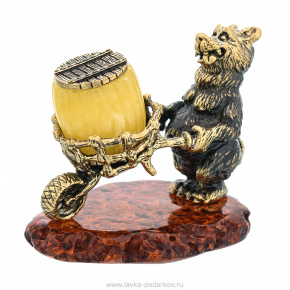 Статуэтка с янтарем "Запасливый медведь с тележкой", фотография 0. Интернет-магазин ЛАВКА ПОДАРКОВ