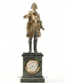 11240 Бронза Часы "Петр Великий" (пьедестал) Змеевик (1.08)