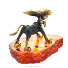 Статуэтка с янтарем "Канадский сфинкс" (коньячный), фотография 0. Интернет-магазин ЛАВКА ПОДАРКОВ