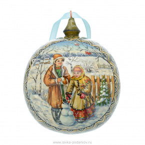 Новогодний елочный шар с росписью "Дети лепят снеговика", фотография 0. Интернет-магазин ЛАВКА ПОДАРКОВ