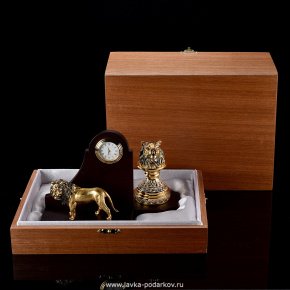Настольные часы с оснасткой для печати "Лев" Златоуст, фотография 0. Интернет-магазин ЛАВКА ПОДАРКОВ