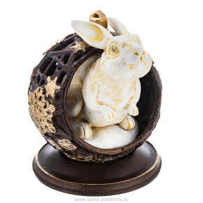 Деревянная резная скульптура "Кролик в шаре", фотография 0. Интернет-магазин ЛАВКА ПОДАРКОВ