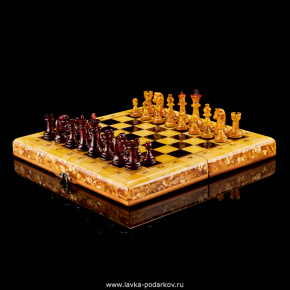 Шахматы с фигурами из янтаря "Янтарный дебют", фотография 0. Интернет-магазин ЛАВКА ПОДАРКОВ