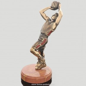 Скульптура бронзовая "Баскетболист", фотография 0. Интернет-магазин ЛАВКА ПОДАРКОВ