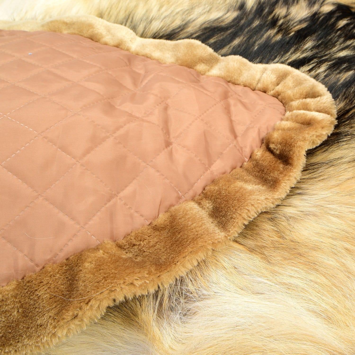 0060099 Шкура волка на подкладке (без головы) купить в каталоге интернет-магазина Лавка Подарков в Москве