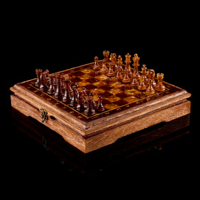 Шахматный ларец с янтарными фигурами "Старый замок", фотография 0. Интернет-магазин ЛАВКА ПОДАРКОВ