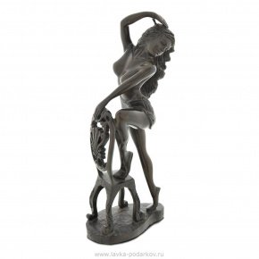 Скульптура интерьерная "Танцовщица" (сандаловое дерево), фотография 0. Интернет-магазин ЛАВКА ПОДАРКОВ