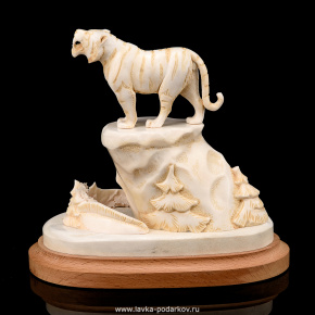 Скульптура из кости "Тигр на скале", фотография 0. Интернет-магазин ЛАВКА ПОДАРКОВ