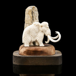 Скульптура из бивня мамонта "Мамонт у скалы", фотография 0. Интернет-магазин ЛАВКА ПОДАРКОВ