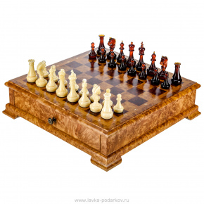 Шахматный ларец из капа с фигурами из янтаря, фотография 0. Интернет-магазин ЛАВКА ПОДАРКОВ