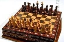 04008 /35,5*35,5см Шахматы резные (липа, медь, кость моржа)