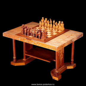 Шахматный стол из дерева "Битва на Ниле" в эксклюзивном наборе, фотография 0. Интернет-магазин ЛАВКА ПОДАРКОВ