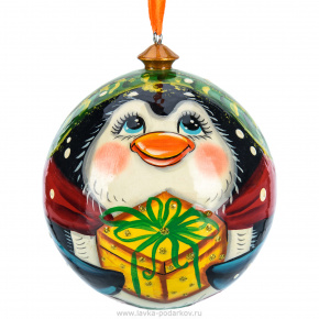 Новогодний елочный шар "Пингвин с коробкой", фотография 0. Интернет-магазин ЛАВКА ПОДАРКОВ