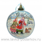 Новогодний елочный шар с росписью "Девочки на коньках"