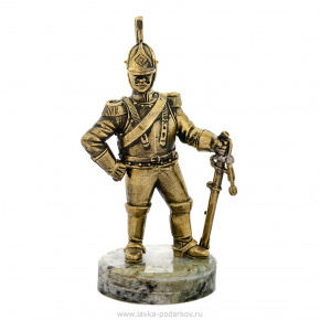 Бронзовая статуэтка "Офицер 1812 г. Кирасир", фотография 0. Интернет-магазин ЛАВКА ПОДАРКОВ