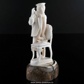 Скульптура из бивня мамонта "Остап", фотография 0. Интернет-магазин ЛАВКА ПОДАРКОВ