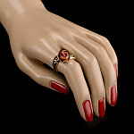 820973/2,77г  Серебро 925* КОЛЬЦО вст.Янтарь р/п