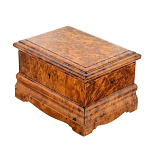0032992/210*125*100мм Нат.дерево Кап ШКАТУЛКА ПРЯМОУГОЛЬНАЯ с 1 секретом и замком
