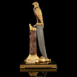 Композиция с ножом на подставке "Сокол". Златоуст