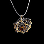 823932/9,79г  Серебро 925* ПОДВЕСКА  вст.Янтарь 