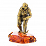 Статуэтка с янтарем "Рыцарь с арбалетом", фотография 3. Интернет-магазин ЛАВКА ПОДАРКОВ