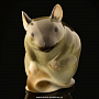 Статуэтка "Мышь с орехом палевая" ЛФЗ, фотография 2. Интернет-магазин ЛАВКА ПОДАРКОВ