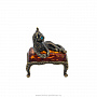 Статуэтка с янтарем "Кот на пуфике", фотография 2. Интернет-магазин ЛАВКА ПОДАРКОВ
