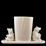 3453 Кость. КАРАНДАШНИЦА "МЕДВЕДИ" 12*4*7см цевка  Авт. работа