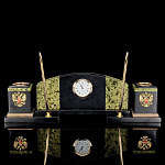 0049937 Нат.камень Письменный прибор из змеевика