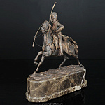 0021420 Бронза Скульптура "Французский гусар 19в" патиниров.