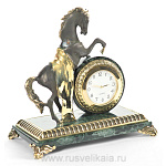 29066/Т Нат.камень Настольные часы "Конь с попоной"Долерит в П/У