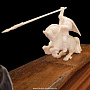 Скульптура "Русские сказки. Бой Руслана". Рог лося, фотография 2. Интернет-магазин ЛАВКА ПОДАРКОВ