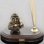 0139189/ручка Бронза Скульптура "Сова-шахтер" подст.дерево