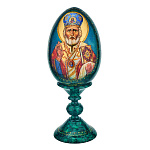Деревянное пасхальное яйцо на подставке "Николай Чудотворец. Хождение по водам"