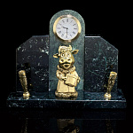 0055192 Бронза Письменный прибор с часами "Буренка" (3.71)