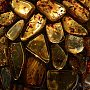 Настольная лампа из янтаря и бронзы, фотография 4. Интернет-магазин ЛАВКА ПОДАРКОВ