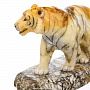 Скульптура из натурального камня "Тигр". Ангидрит, фотография 3. Интернет-магазин ЛАВКА ПОДАРКОВ