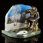 -ОФн Бронза Статуэтка "Рыбак зимний" Офиокальцит насыпной (4.61.1)